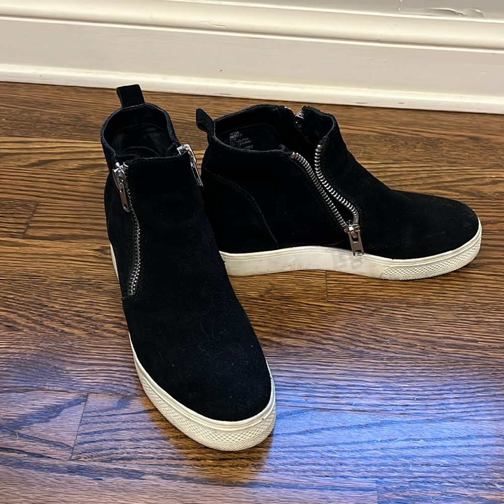 Steve Madden black suede, healed sneakers